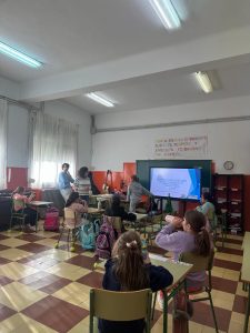 CHARLA: USO SEGURO DE INTERNET Y LAS REDES SOCIALES