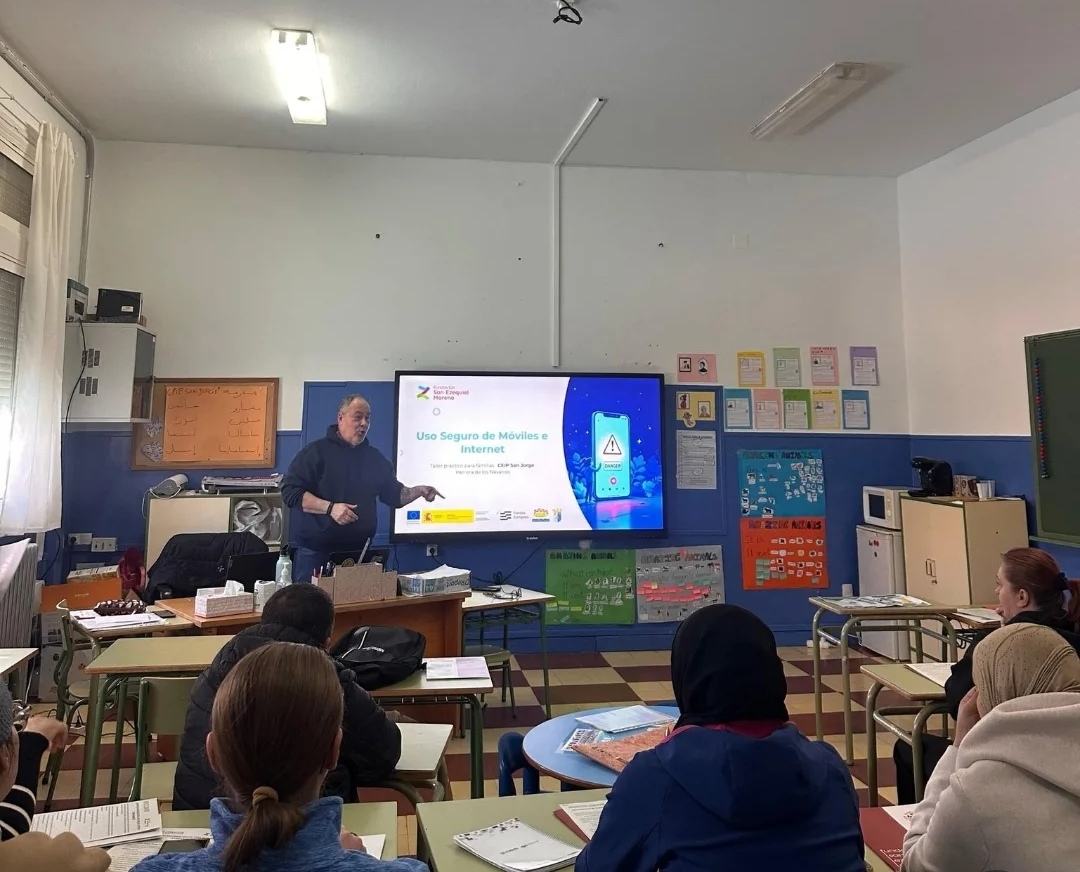 TALLER DIGITAL PARA FAMILIAS